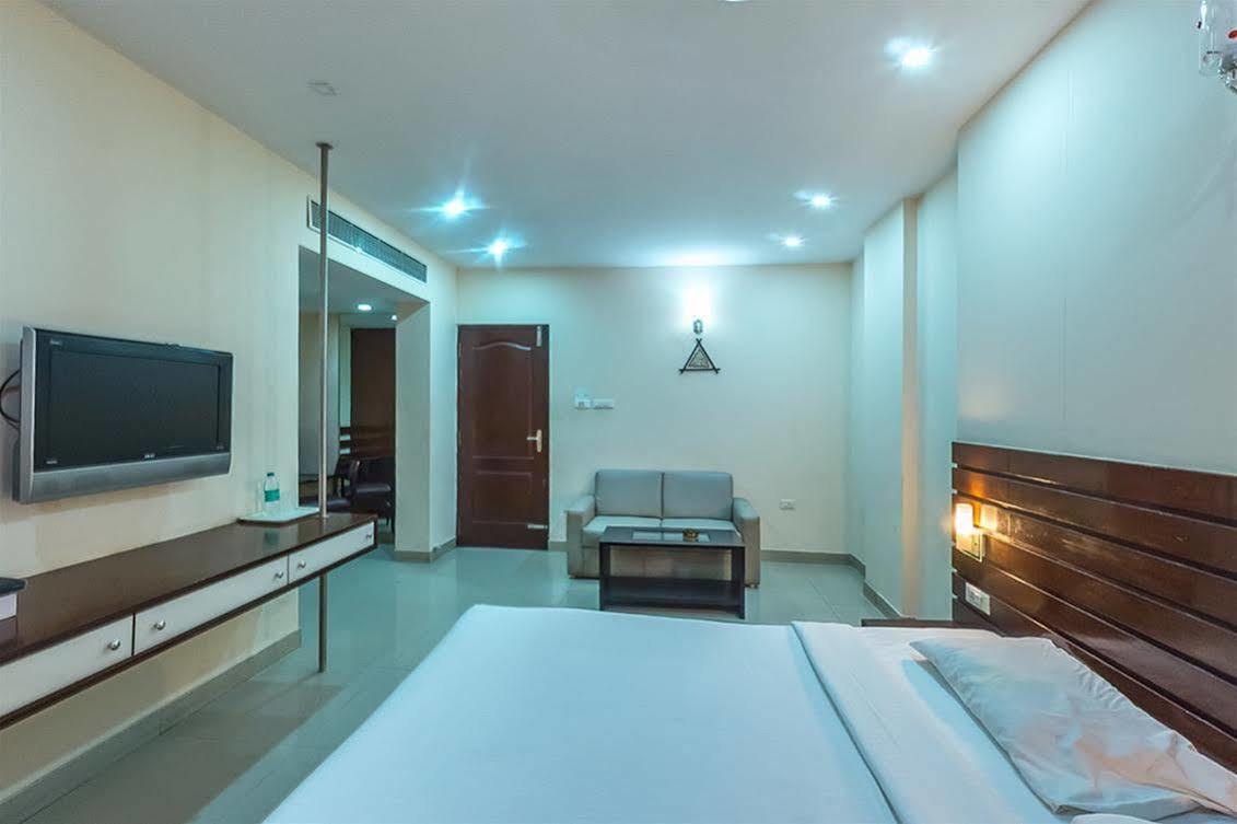 Hotel Vandematharam Bengaluru Zewnętrze zdjęcie